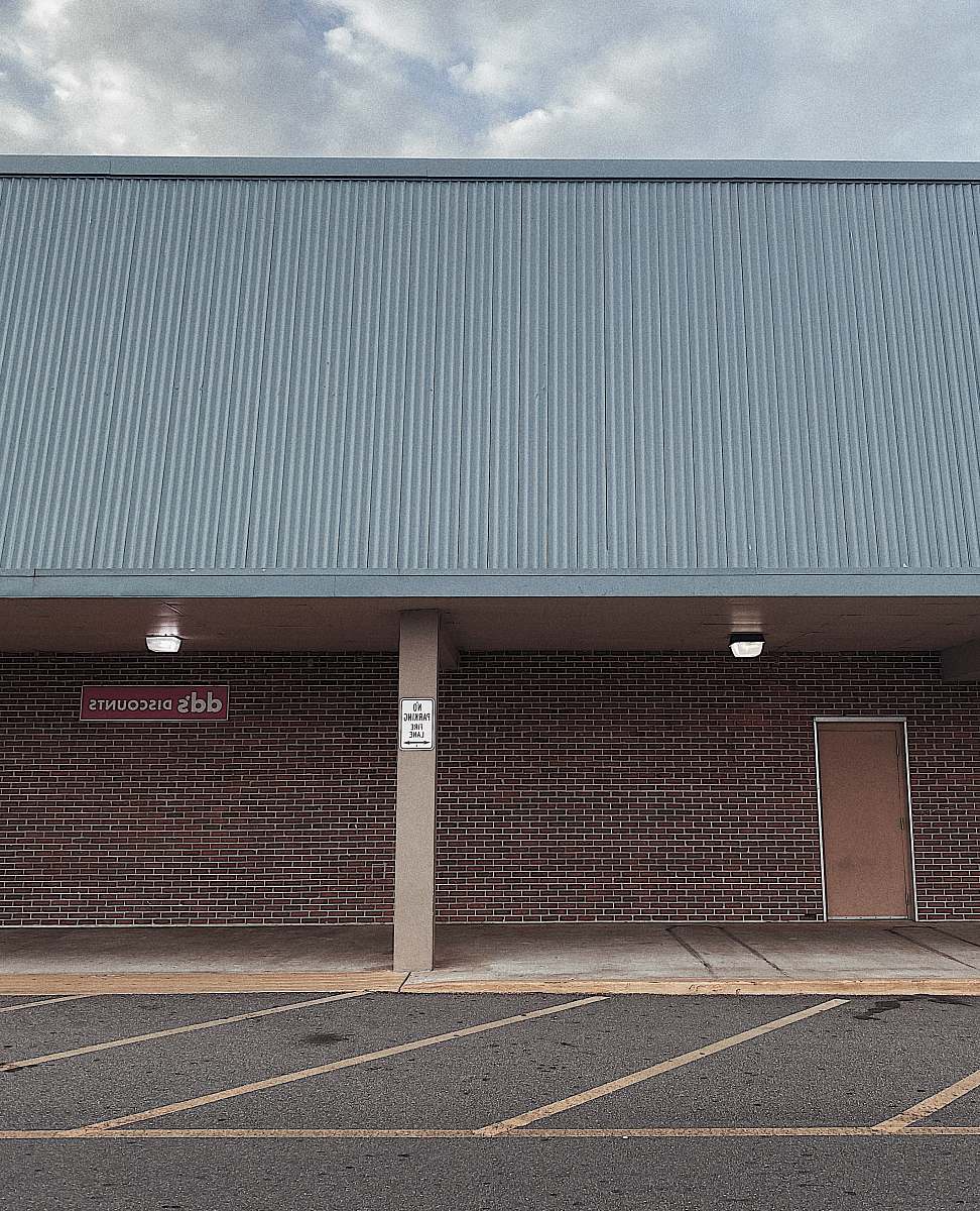 kissimmee blue and brown building during daytime united states